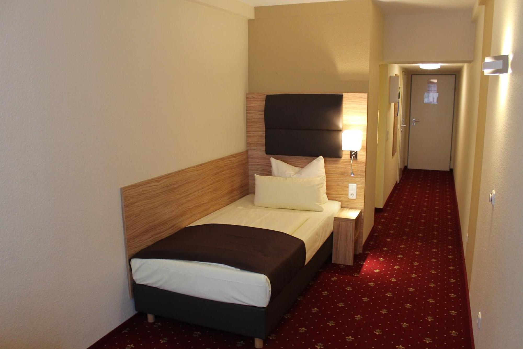 Hotel Harburger Hof Hamburg-Harburg Buitenkant foto